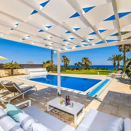 Villa Royal Paralímni